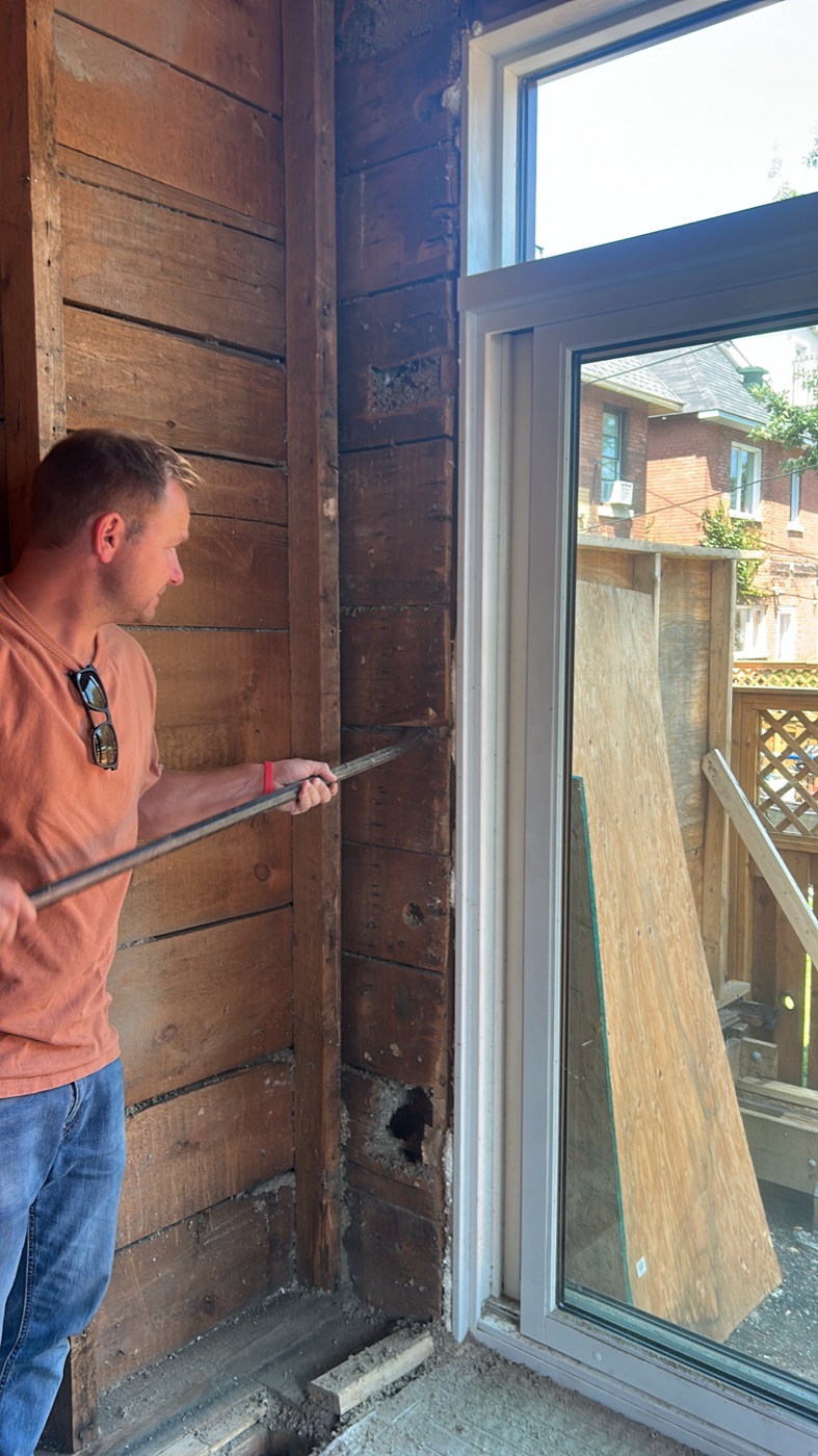 A Crewd worker on a real job in Ottawa